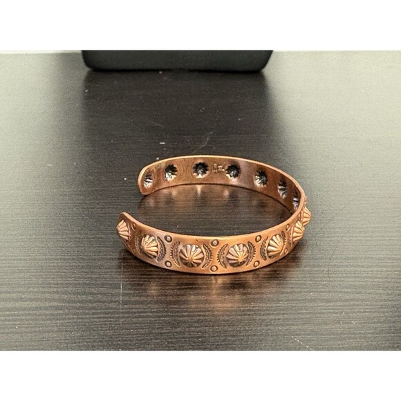 Vintage Bell Trading Post Punched Copper Cuff Bracelet Southwestern BOHO Small - Picture 4 of 8
